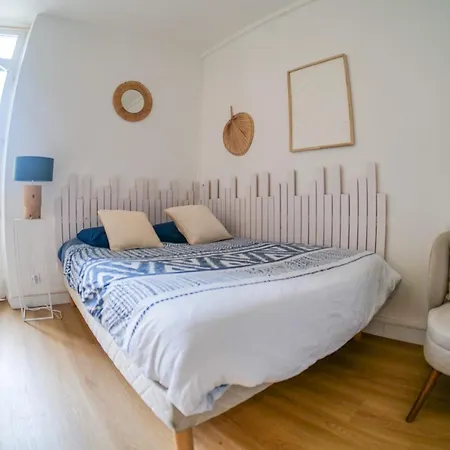 Joli Avec Terrasse - Proche Château - 2 Personnes * Angers