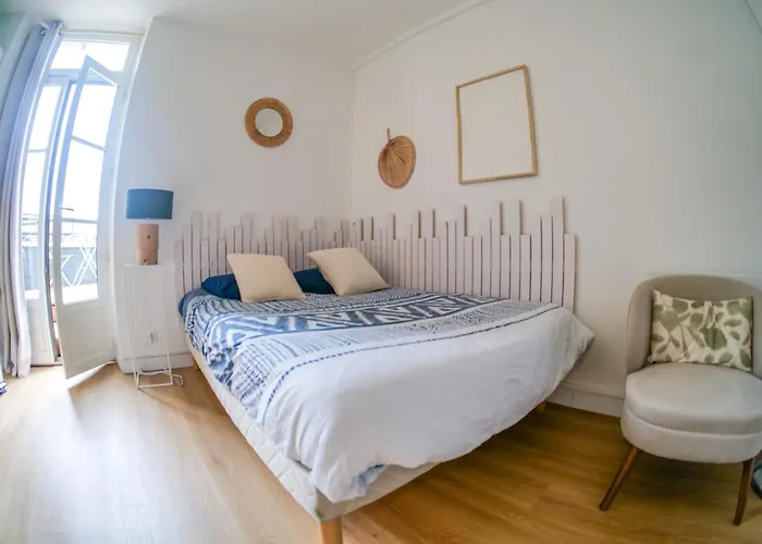 Joli Avec Terrasse - Proche Chateau - 2 Personnes * Angers