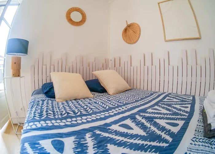 Joli Avec Terrasse - Proche Chateau - 2 Personnes * Angers